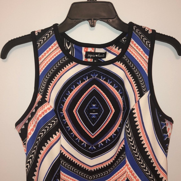 Geometric Patterned Dress - Picture 3 of 4